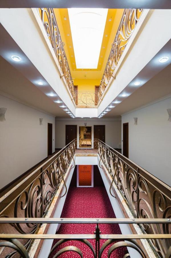 Hotel Opal Zilah Kültér fotó