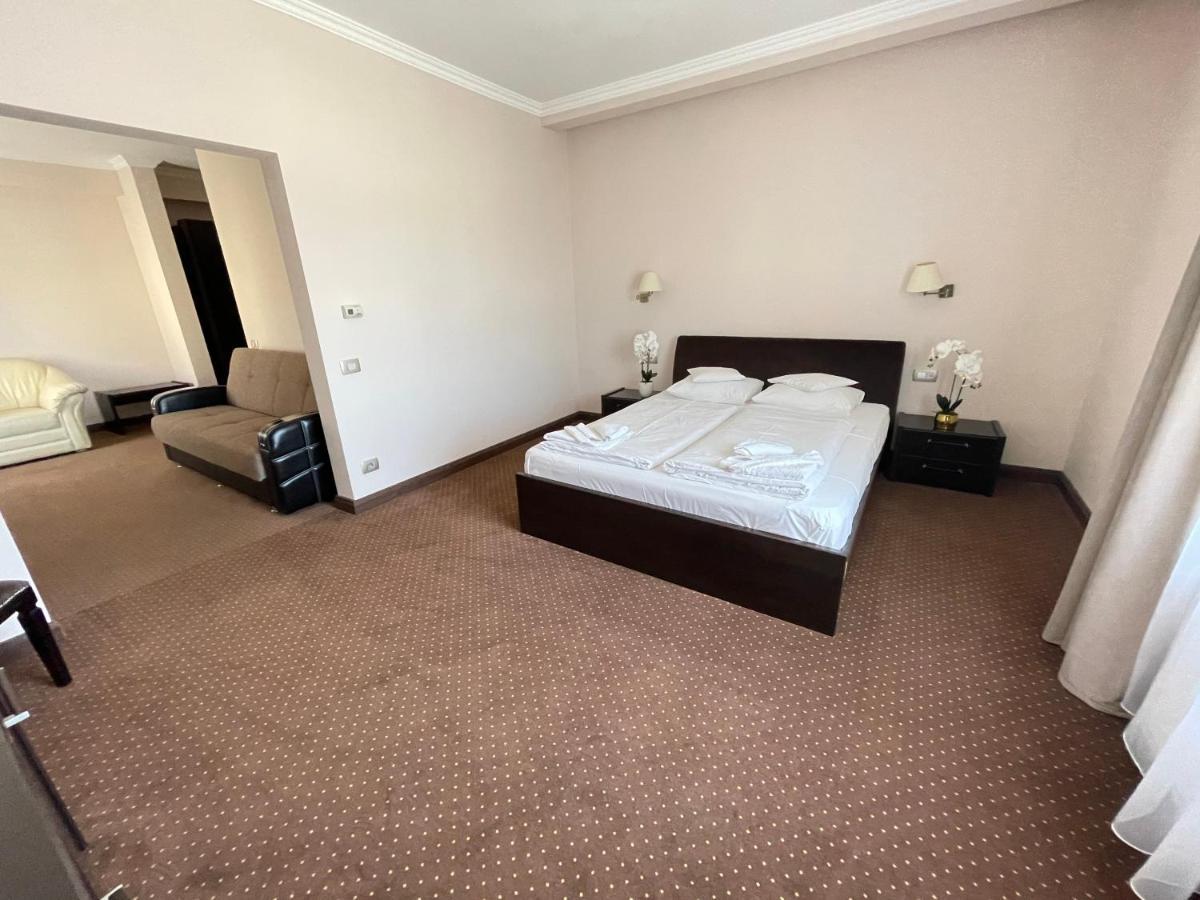 Hotel Opal Zilah Kültér fotó