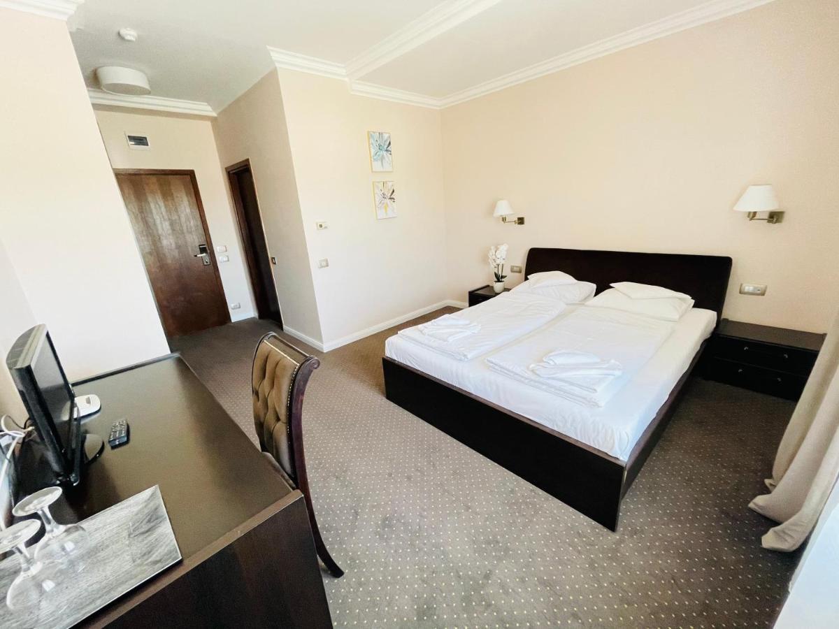 Hotel Opal Zilah Kültér fotó